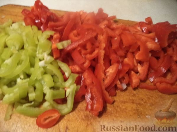 Маринованные зеленые помидоры с перцем и чесноком