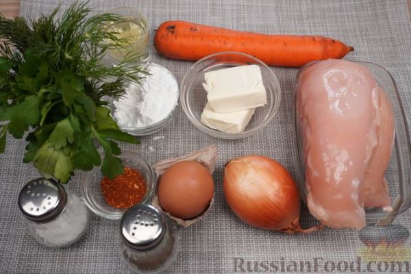 Рубленые куриные котлеты с плавленым сыром и овощами