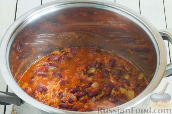 Лобио из красной фасоли с помидорами, морковью и перцем (на зиму)