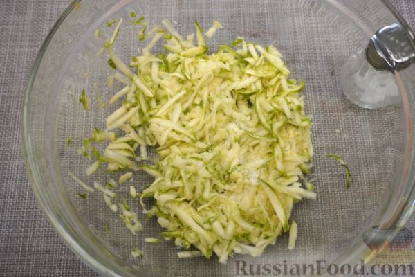 Котлеты из фарша с кабачком и картошкой