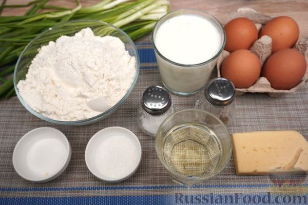 Жареные пирожки на кефире, с сыром, зелёным луком и яйцами